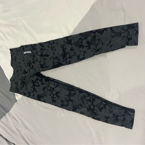 Gymshark Adapt Camo Seamless Leggings - Size Medium